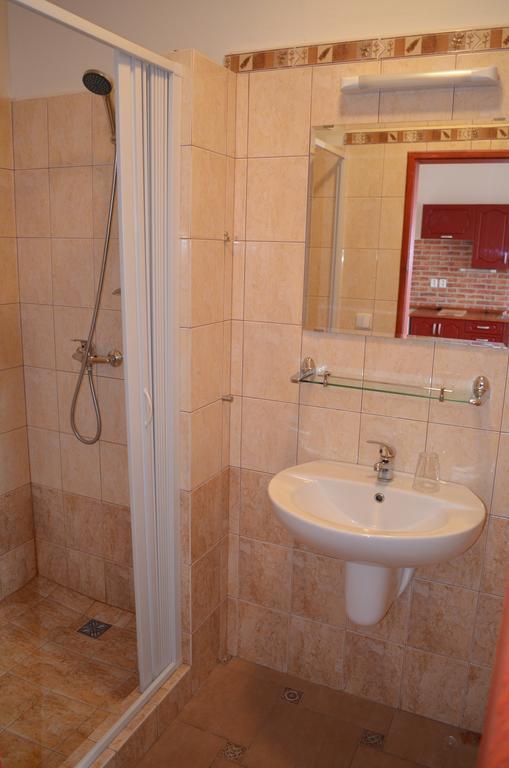 Famozclub Hotel Bakov nad Jizerou ห้อง รูปภาพ