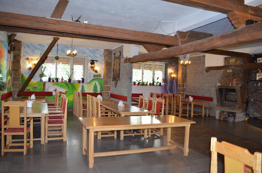 Famozclub Hotel Bakov nad Jizerou ภายนอก รูปภาพ