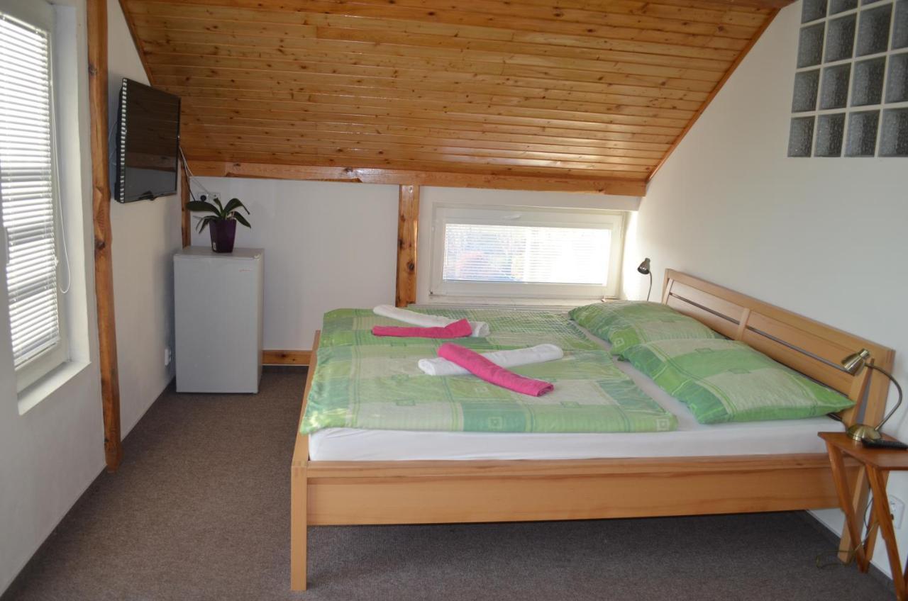 Famozclub Hotel Bakov nad Jizerou ภายนอก รูปภาพ